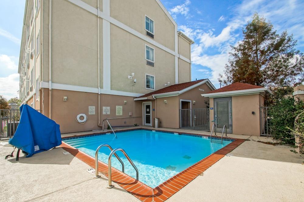Days Inn By Wyndham Baton Rouge I-10 Prairieville Eksteriør bilde