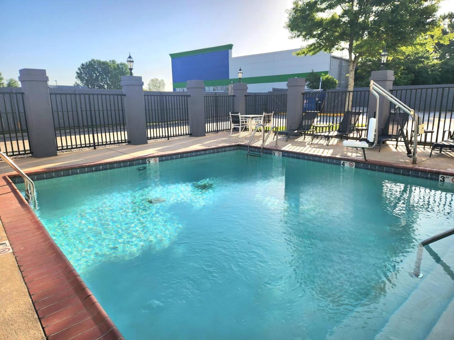 Days Inn By Wyndham Baton Rouge I-10 Prairieville Eksteriør bilde