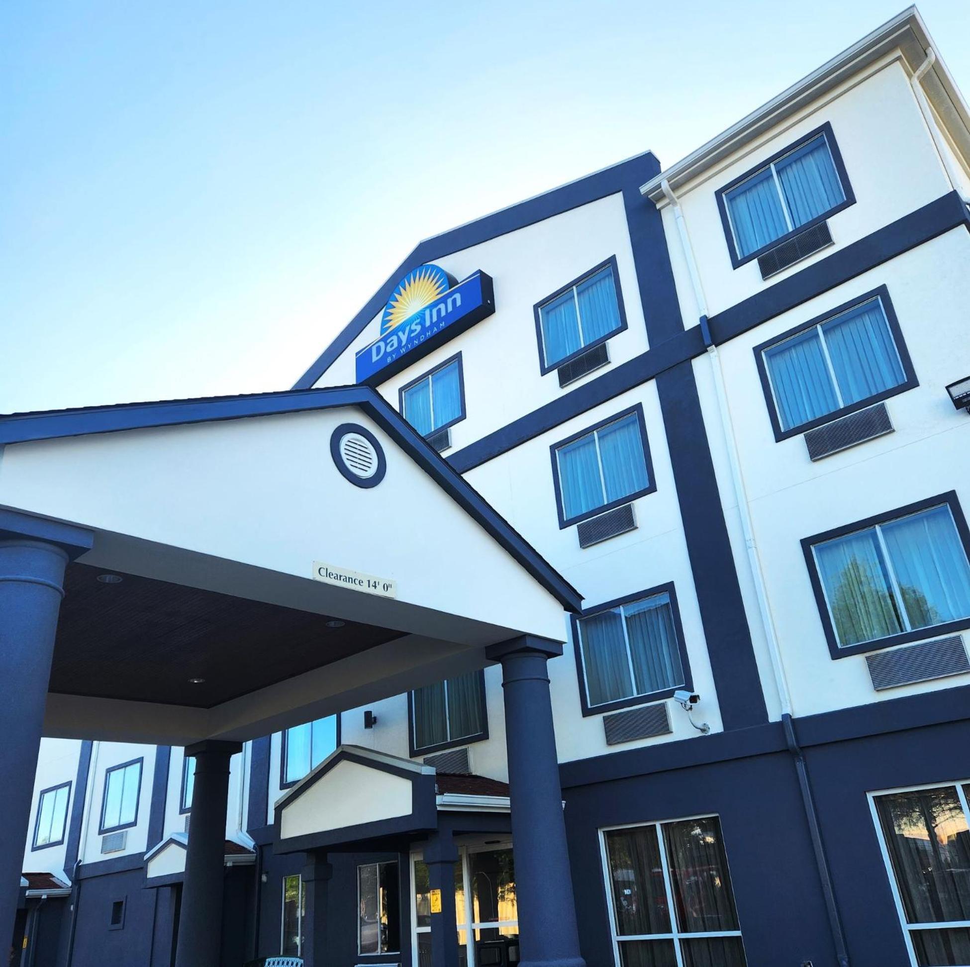 Days Inn By Wyndham Baton Rouge I-10 Prairieville Eksteriør bilde