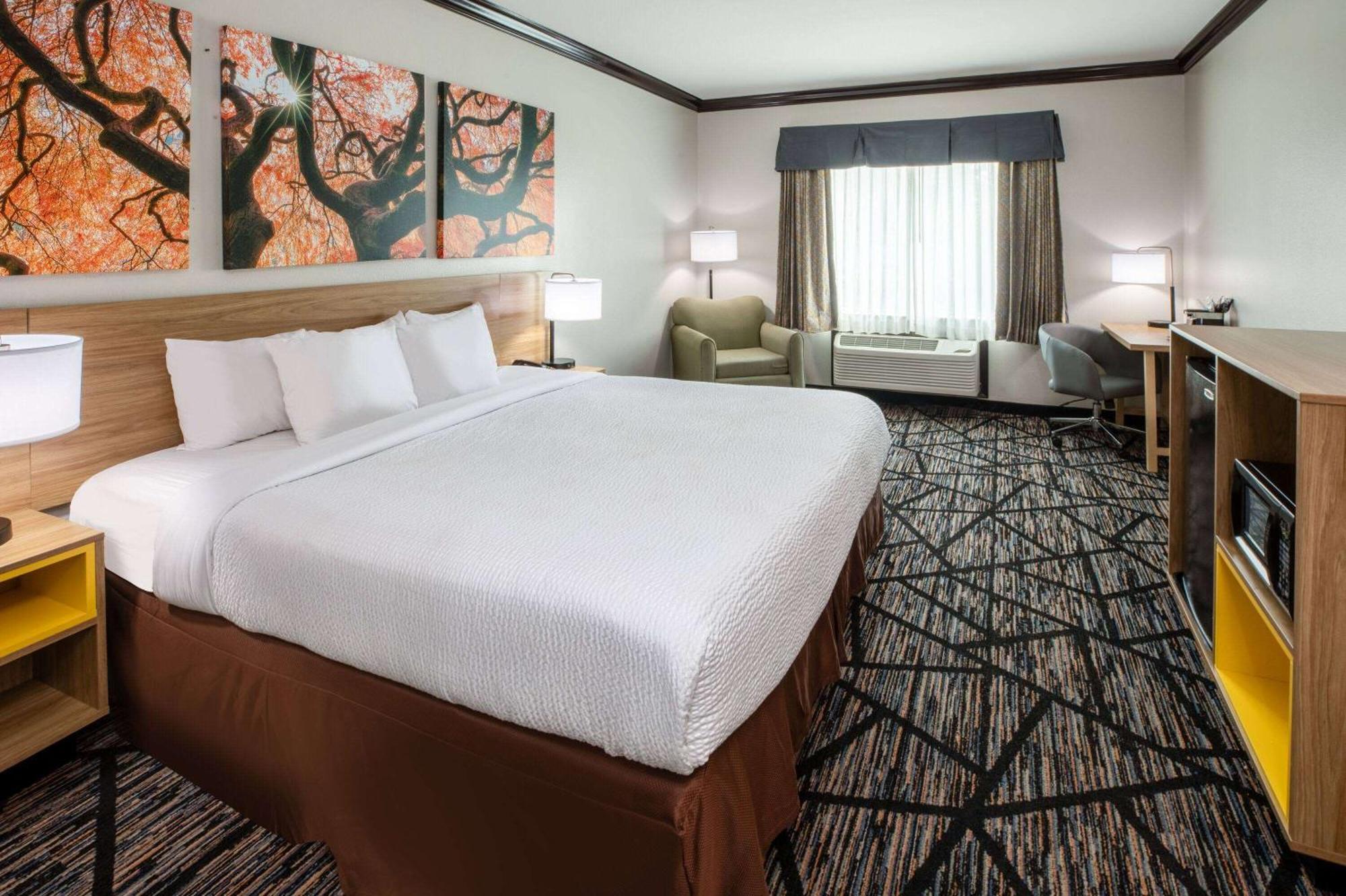 Days Inn By Wyndham Baton Rouge I-10 Prairieville Eksteriør bilde