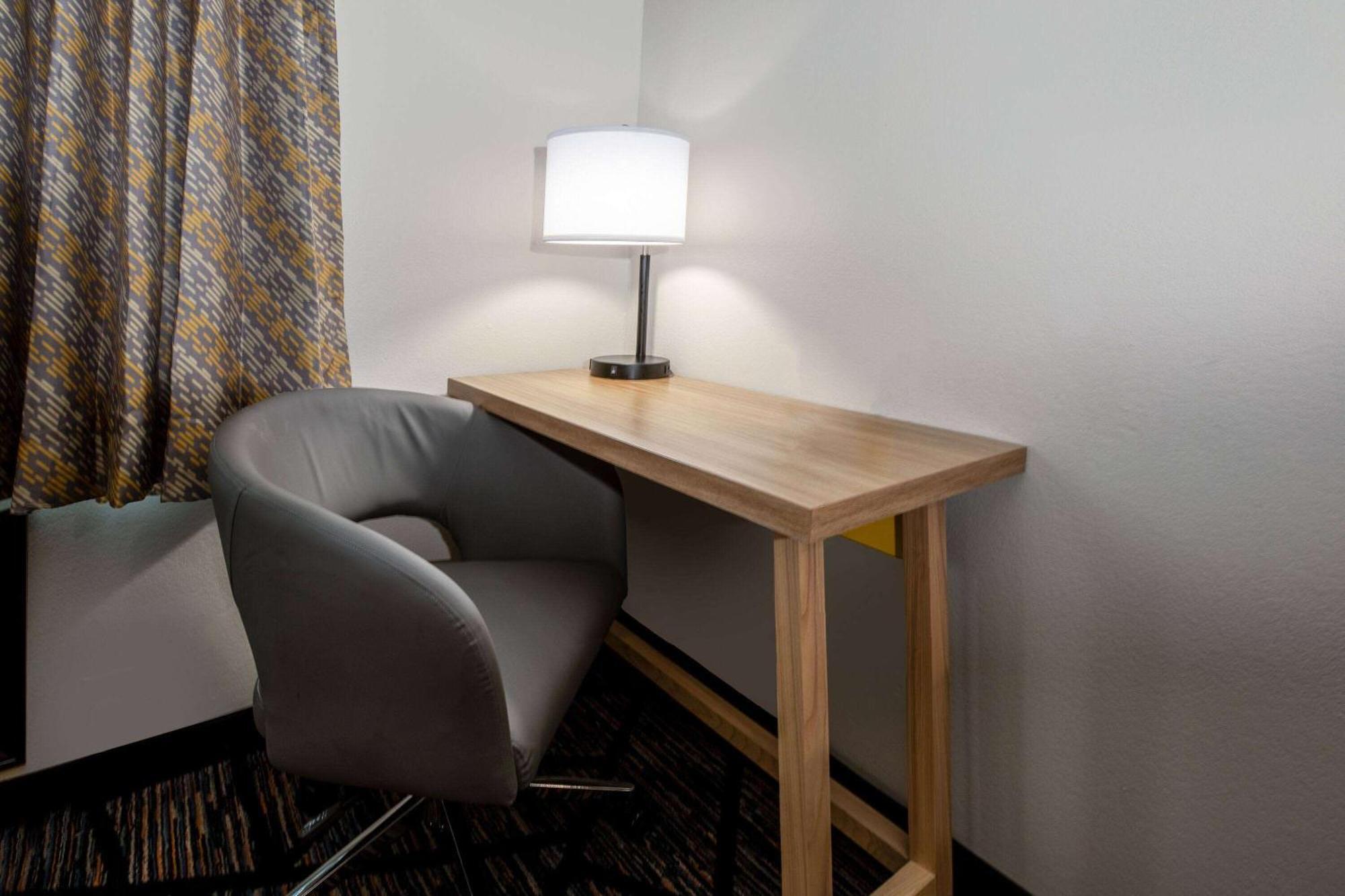 Days Inn By Wyndham Baton Rouge I-10 Prairieville Eksteriør bilde